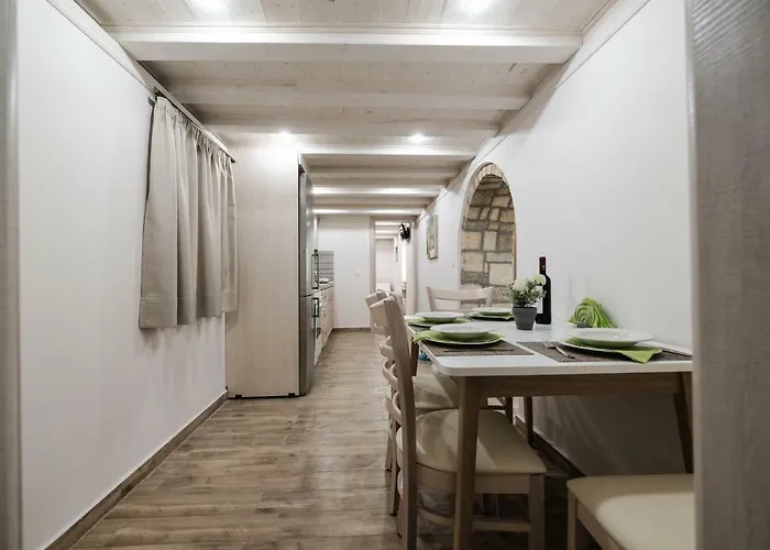 Old Town Diamond شقة