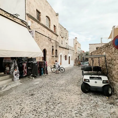 Old Town Diamond Apartment *