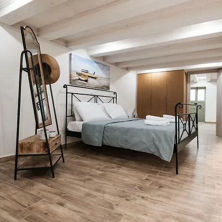 Old Town Diamond Apartment *